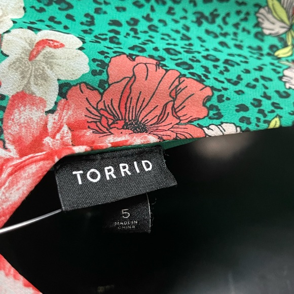 Torrid. Size 5. - Picture 4 of 5